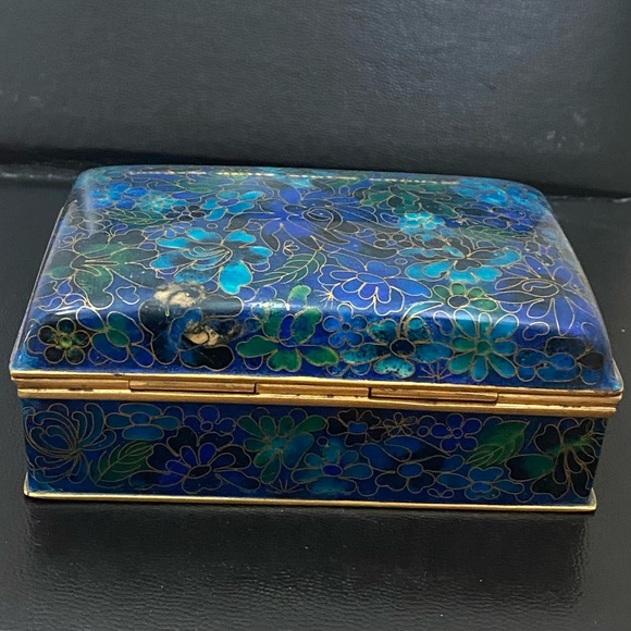 Vintage Chinese Cloisonne Blue Enamel Floral Hinged Trinket Box - Picture 12 of 16